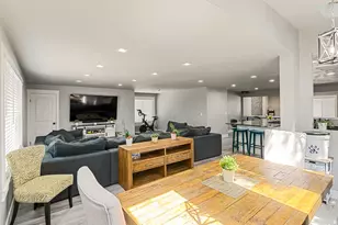 10446 S Weeping Willow Dr, Sandy, UT 84070 - Photo 17