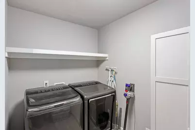 10446 S Weeping Willow Dr, Sandy, UT 84070 - Photo 21