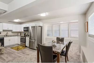 10446 S Weeping Willow Dr, Sandy, UT 84070 - Photo 33