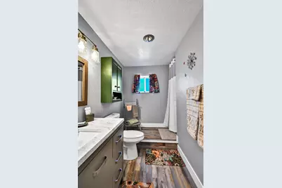 230 N 300 E, Bicknell, UT 84715 - Photo 29