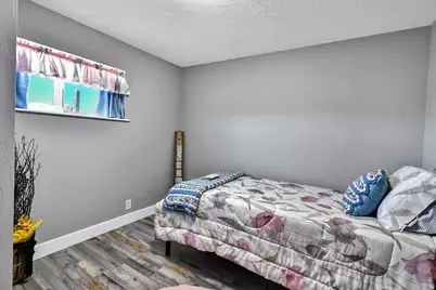 230 N 300 E, Bicknell, UT 84715 - Photo 27