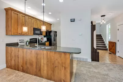 10426 S Millerton Dr, South Jordan, UT 84009 - Photo 13
