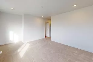 755 N Pheasantbrook Dr, Centerville, UT 84014 - Photo 31