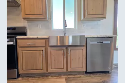 2924 N Water Canyon Ave, Huntsville, UT 84317 - Photo 7