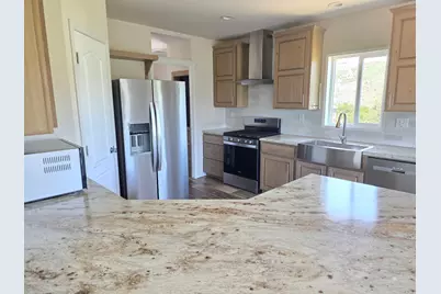 2924 N Water Canyon Ave, Huntsville, UT 84317 - Photo 5