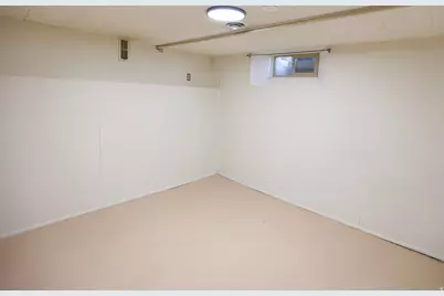 165 N 500 W, Price, UT 84501 - Photo 33