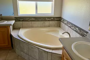 222 E Clubhouse Dr, Garden City, UT 84028 - Photo 11