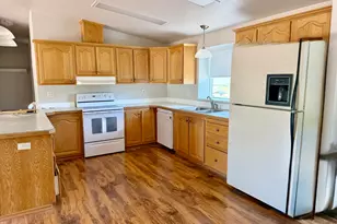 222 E Clubhouse Dr, Garden City, UT 84028 - Photo 9