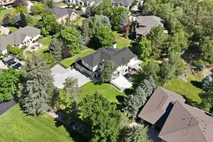 8037 S Royal Ln, Cottonwood Heights, UT 84093 - Photo 5