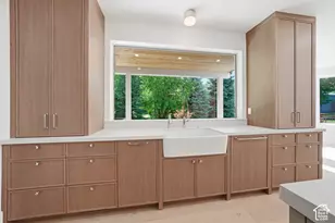 8037 S Royal Ln, Cottonwood Heights, UT 84093 - Photo 11