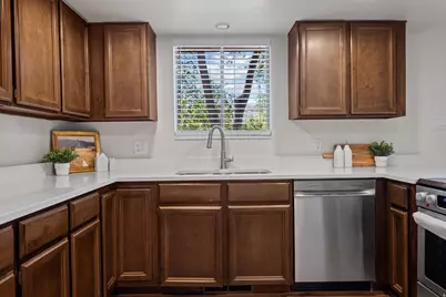 276 N 100 E, North Salt Lake, UT 84054 - Photo 9