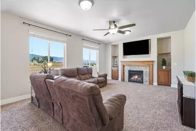 757 W Mare Cir, Kaysville, UT 84037 - Photo 9