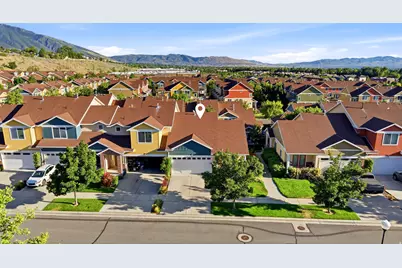 1094 E Quarry View Way Way S, Sandy, UT 84094 - Photo 5