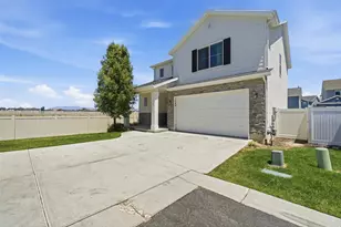 1706 W Parkview Dr, Syracuse, UT 84075 - Photo 3