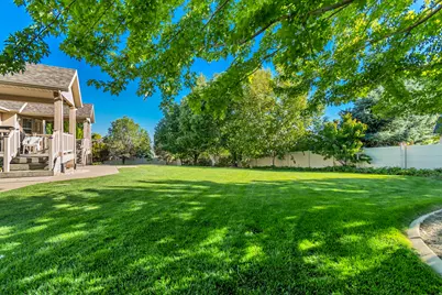 11493 N Flowering Plum Ln, Highland, UT 84003 - Photo 43