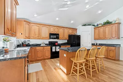 11493 N Flowering Plum Ln, Highland, UT 84003 - Photo 11