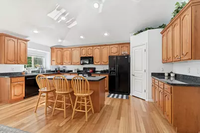 11493 N Flowering Plum Ln, Highland, UT 84003 - Photo 11