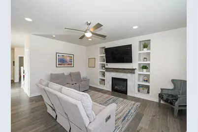 6639 W 7870 S, West Jordan, UT 84081 - Photo 11