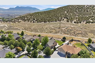 7422 Castle Rock Rd, Eagle Mountain, UT 84005 - Photo 39