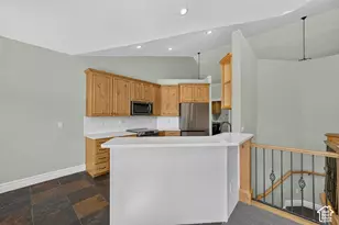 7422 Castle Rock Rd, Eagle Mountain, UT 84005 - Photo 9
