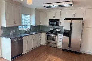 8957 S Powderhorn Ct E, Sandy, UT 84093 - Photo 7