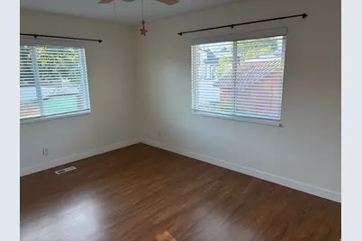 8957 S Powderhorn Ct E, Sandy, UT 84093 - Photo 13