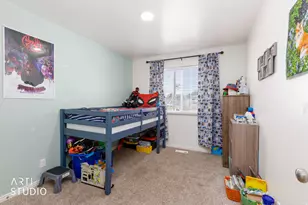 54 W 300 N, Smithfield, UT 84335 - Photo 17