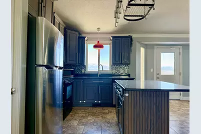 754 S 1050 W, Tooele, UT 84074 - Photo 7