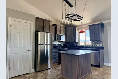 754 S 1050 W, Tooele, UT 84074 - Photo 5