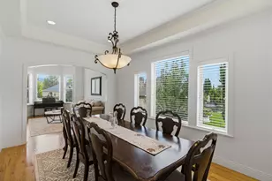 563 N Peregrine Cv, Layton, UT 84040 - Photo 9