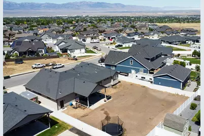 377 S Corner View Dr, Tooele, UT 84074 - Photo 41
