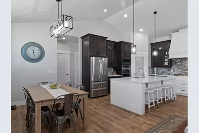 377 S Corner View Dr, Tooele, UT 84074 - Photo 5
