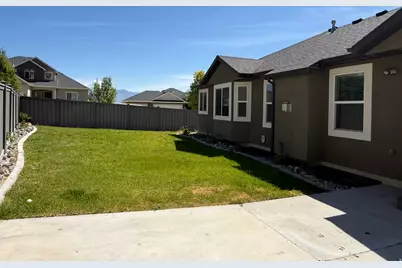7081 N Hollow View Ct, Eagle Mountain, UT 84005 - Photo 35