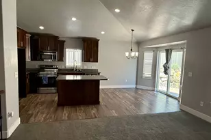 7081 N Hollow View Ct, Eagle Mountain, UT 84005 - Photo 3