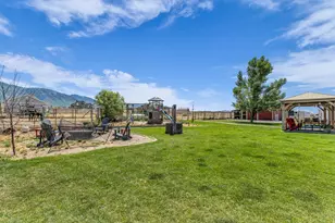 1644 E Arrowhead Ln, Erda, UT 84074 - Photo 37