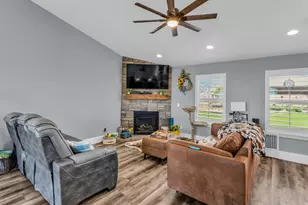 1644 E Arrowhead Ln, Erda, UT 84074 - Photo 7