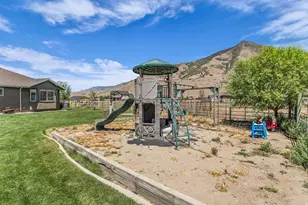 1644 E Arrowhead Ln, Erda, UT 84074 - Photo 39