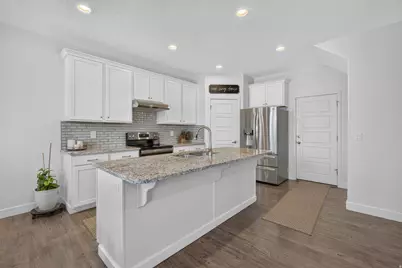 3039 S Red Pine Dr W, Saratoga Springs, UT 84045 - Photo 5
