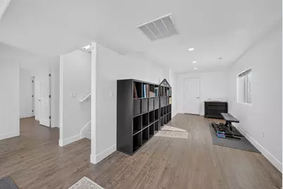 3039 S Red Pine Dr W, Saratoga Springs, UT 84045 - Photo 23