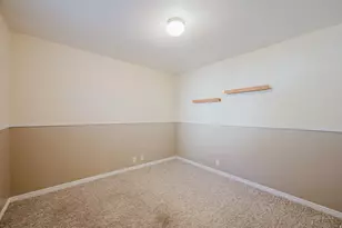 2289 E Sunset Dr, Layton, UT 84040 - Photo 25