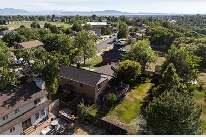 2289 E Sunset Dr, Layton, UT 84040 - Photo 47