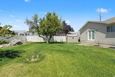 5427 W 4100 S, West Valley, UT 84120 - Photo 33
