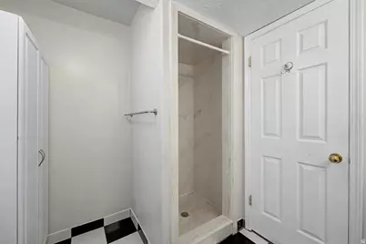 5427 W 4100 S, West Valley, UT 84120 - Photo 27