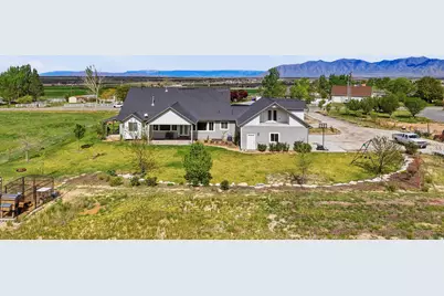 497 N Old Lincoln Hwy W, Grantsville, UT 84029 - Photo 33