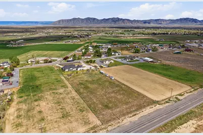 497 N Old Lincoln Hwy W, Grantsville, UT 84029 - Photo 37