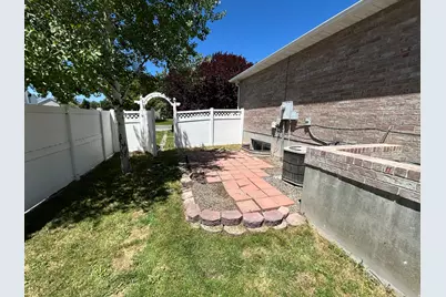 12171 S Laurel Chase Dr W, Riverton, UT 84065 - Photo 25