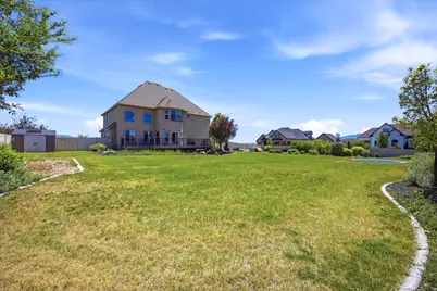 2389 S Prairie View Dr W, Eagle Mountain, UT 84005 - Photo 45