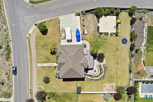 2389 S Prairie View Dr W, Eagle Mountain, UT 84005 - Photo 51