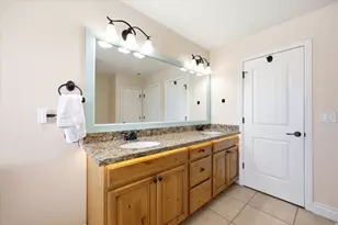 2389 S Prairie View Dr W, Eagle Mountain, UT 84005 - Photo 23
