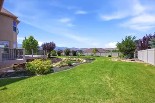 2389 S Prairie View Dr W, Eagle Mountain, UT 84005 - Photo 43
